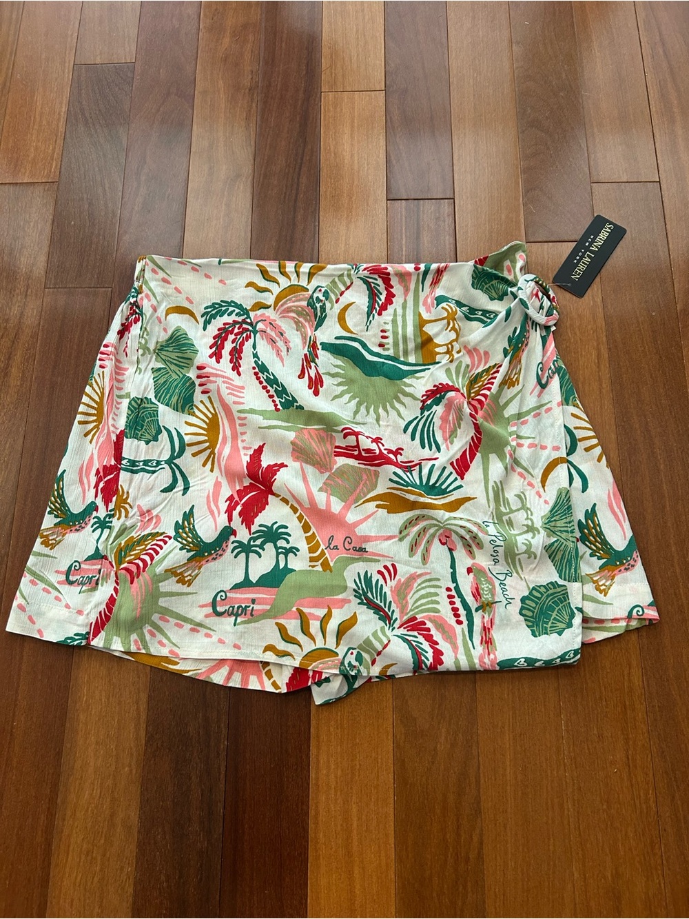 Sabrina Lauren Tropical Print Wrap Shorts - Multicolor size L NWT